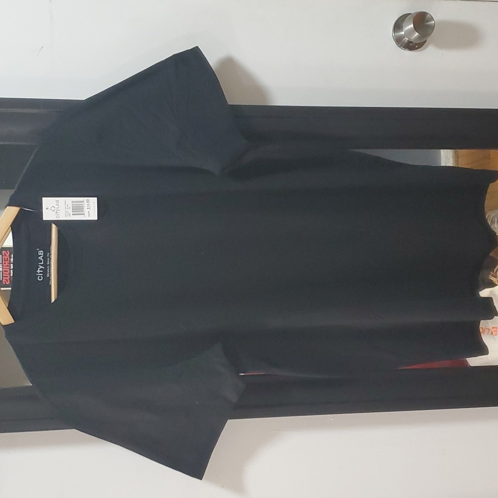 City lab Black t-shirt